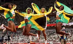 Các cô gái Jamaica chạy như 'xé gió', thống trị nội dung chạy tiếp sức 4x100m
