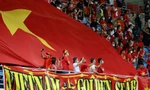 Nghĩa tình CĐV Việt Nam trên đất Singapore ở trận đấu ra quân AFF Cup 2020
