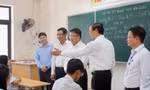 Phó Thủ tướng Lê Thành Long dặn dò học sinh Hải Phòng trước ngày thi tốt nghiệp 