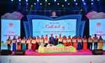 35 thầy cô giáo tiêu biểu nhận giải thưởng 'Cánh én hồng'