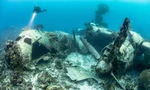 Rợn người nghĩa địa máy bay, tàu chiến dưới đáy biển sâu