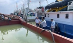 Cảnh sát biển tạm giữ tàu chở cát không rõ nguồn gốc 