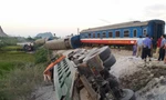 Sau hàng loạt tai nạn tàu hỏa, cục trưởng đường sắt nhận khiển trách. Ảnh vụ tai nạn tại Tĩnh Gia, Thanh Hóa.