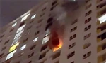 TPHCM: Căn hộ chung cư ở quận 8 bốc cháy, cư dân hoảng hốt tháo chạy