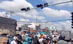 Công an lên tiếng về thông tin 'xe đầu kéo gây tai nạn do đèn tín hiệu chuyển sang đỏ đột ngột'