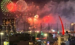 Nức lòng 'đại tiệc' pháo hoa mừng 50 năm thống nhất đất nước 