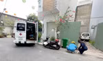 Phát hiện thi thể bé gái sơ sinh trong bãi đất trống ở TPHCM 