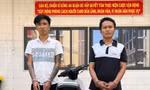 Bắt 'nóng' kẻ cướp giật điện thoại của du khách nước ngoài 