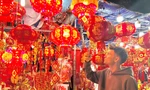 Rực rỡ phố đèn lồng 'chỉ Tết mới có' ở Nha Trang