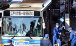 Đâm chém loạn xạ trên xe bus tại Nhật
