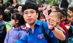 Quang Anh là một cán bộ Đoàn hăng hái tham gia hoạt động tình nguyện.
