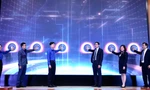 Các đại biểu nhấn nút khởi động cuộc thi Finnovation 2022.