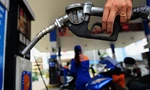 Đề xuất giảm thêm nhiều loại thuế khác để giảm giá xăng dầu 