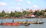 Tranh tài sôi nổi tại giải đua thuyền nam truyền thống