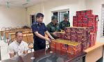 Bắt đối tượng vận chuyển pháo lậu qua biên giới 