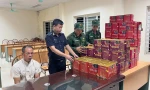 Bắt đối tượng vận chuyển pháo lậu qua biên giới 