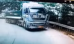 Công an, Thanh tra giao thông vào cuộc vụ xe tải lấn làn 'uy hiếp' xe khách ở Lào Cai