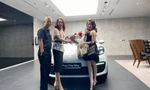 Nữ sinh 9x tốt nghiệp Đại học được bố mẹ tặng siêu xe và chung cư: "Không quá bất ngờ!"