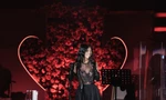 Bùi Lan Hương bị fan cứng "giật spotlight" ngay trên sân khấu "Ngày Chưa Giông Bão"