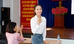 Vừa đạt danh hiệu Á hậu quốc tế, ‘nàng Hậu’ Việt xuất hiện với hình ảnh mộc mạc, làm điều ý nghĩa đầu năm