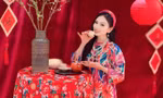 ‘Nữ ca sĩ tỷ phú’ Hà Phương cùng ‘người tình sân khấu’ xuống phố du Xuân, tiết lộ kế hoạch cho năm 2024