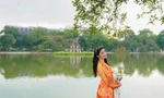 'Đối thủ' Hoa hậu Đỗ Thị Hà tại 'Miss World 2021' thả dáng thướt tha giữa Thủ đô Hà Nội