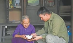 Ước muốn bữa cơm có thêm người cùng ăn của những cụ già được chàng trai xứ Quảng biến thành hiện thực