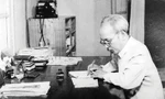 Bác Hồ viết báo tại Hà Nội