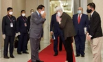 Thủ tướng Campuchia Hun Sen chào đón Thứ trưởng Ngoại giao Mỹ Wendy Sherman. Ảnh: APF Magazine 