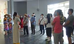 Khách tham quan tại Bảo tàng Côn Đảo 