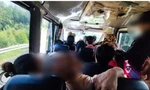 Diễn biến mới vụ chuyến xe bị tố nhét khách như ‘xếp cá mòi’