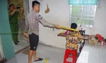 Thực nghiệm hiện trường vụ cháu đánh bà nội để cướp vàng 
