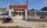 Cách chức phó chánh văn phòng một huyện ở Cà Mau