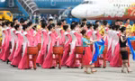 Cờ hoa rực rỡ đón Tổng Bí thư, Chủ tịch Trung Quốc Tập Cận Bình tại sân bay 