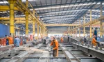 Kinh tế Việt Nam tăng trưởng vượt mục tiêu
