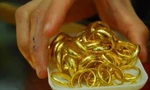 Giá vàng nhẫn tròn trơn bất ngờ tăng mạnh, người mua lãi đậm 