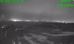Video cho thấy khói bốc lên sau khi các vụ nổ được nghe thấy gần thành phố Mariupol ở miền đông Ukraine. Nguồn: Daily Mail.