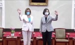 Chủ tịch Hạ viện Mỹ Nancy Pelosi và nhà lãnh đạo Đài Loan (Trung Quốc) Thái Anh Văn sáng 3/8 tại Đài Bắc. Ảnh: Reuters.