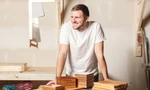 Chàng trai tái chế 32 triệu chiếc đũa dùng một lần thành đồ nội thất 