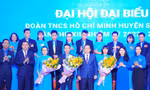 Anh Nguyễn Văn Tuấn, Bí thư Huyện Đoàn Sóc Sơn và BCH Huyện Đoàn khóa XII, nhiệm kỳ 2022 - 2027 ra mắt Đại hội. 