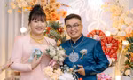 Tặng 2 lít xăng, chàng trai quen được cô gái xinh, làm đám cưới gây sốt mạng