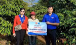 Trao vốn vay khởi nghiệp cho thanh niên Đắk Lắk