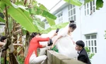Cô dâu ở Lạng Sơn trèo tường về nhà chồng, phía sau là câu chuyện bất ngờ
