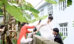 Cô dâu ở Lạng Sơn trèo tường về nhà chồng, phía sau là câu chuyện bất ngờ