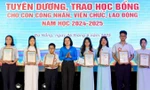 Hàng trăm suất học bổng cho con công nhân Đà Nẵng