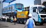 Video: Cận cảnh hai đoàn tàu tuyến metro số 1 vừa cập cảng Sài Gòn