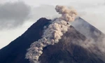 Núi lửa Merapi, một trong những ngọn núi lửa hoạt động mạnh nhất Indonesia, lại phun trào.