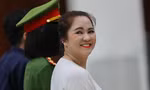 Bà Nguyễn Phương Hằng tại phiên tòa sáng nay.