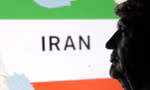 Ông Trump sẽ không dễ dàng tìm đáp số cho nhiều câu hỏi khó về Iran. (đồ họa: Reuters)