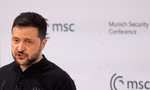 Tổng thống Ukraine Volodymir Zelensky phát biểu tại Hội nghị an ninh Munich ngày 15/2. (Ảnh: AP)
